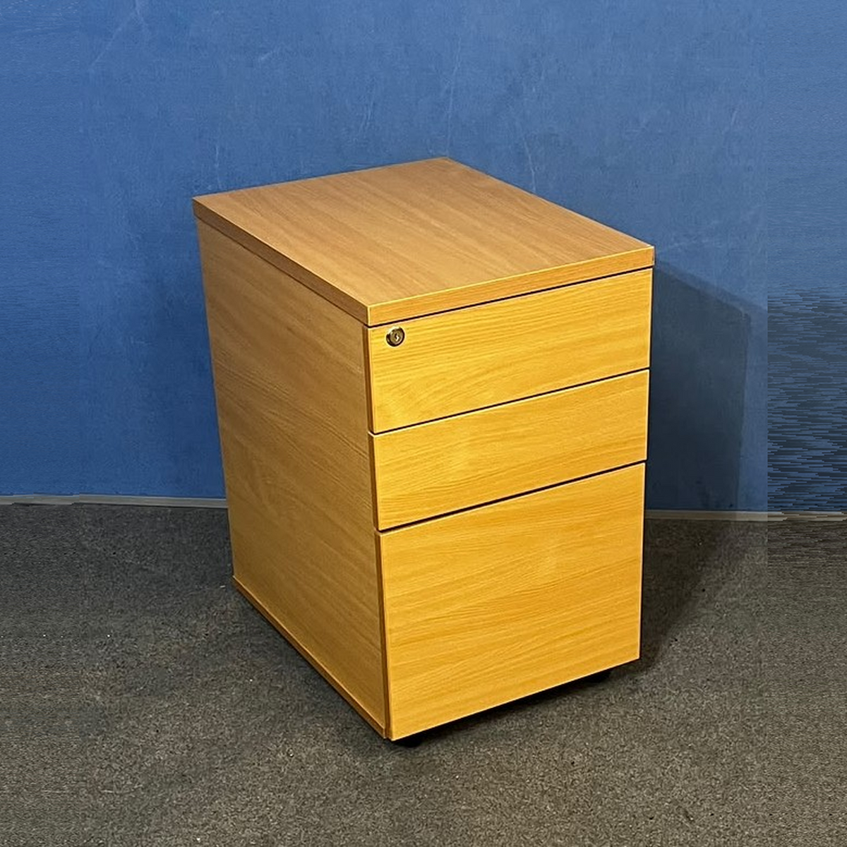 Beech 3 Drawer Mobile Office Pedestal - Lockable (Used)