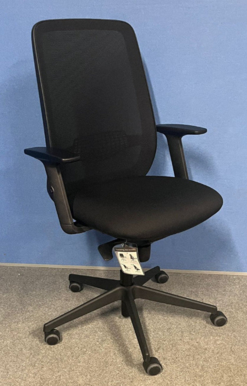 Pledge Eclipse Mesh Back Task Armchair in Black (used)