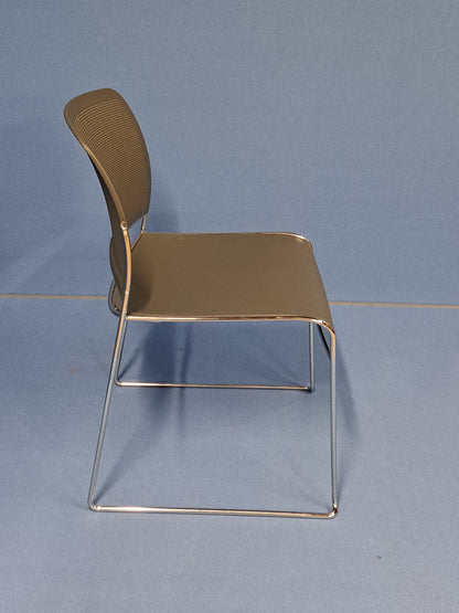 Set of 4 Boss Design Starr meeting / visitors chair on chrome cantilever frame grey (used)