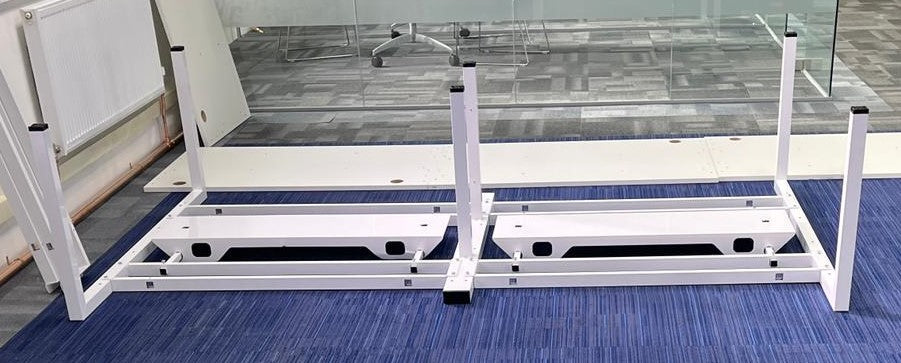 1400x800mm Back to Back Bench Desking White Top on White Leg (used)