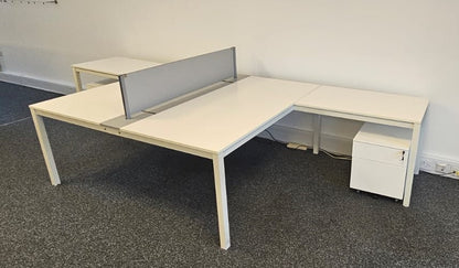 1800mm Back to Back Desk with Returns Unit & Mobile Pedestal White (used)