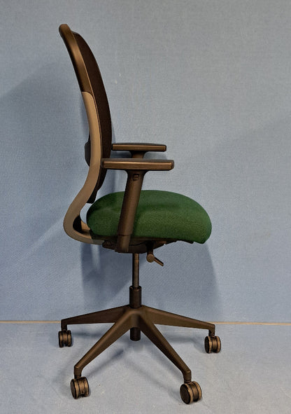 Gresham Oscar Operators Armchair Bottle Green / Black (used)