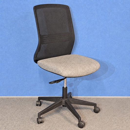 PC6716 Mesh Back Operators Chair with Grey Padded Seat