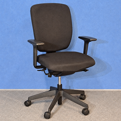 PC6720 Senator Dash Operator Armchair Black