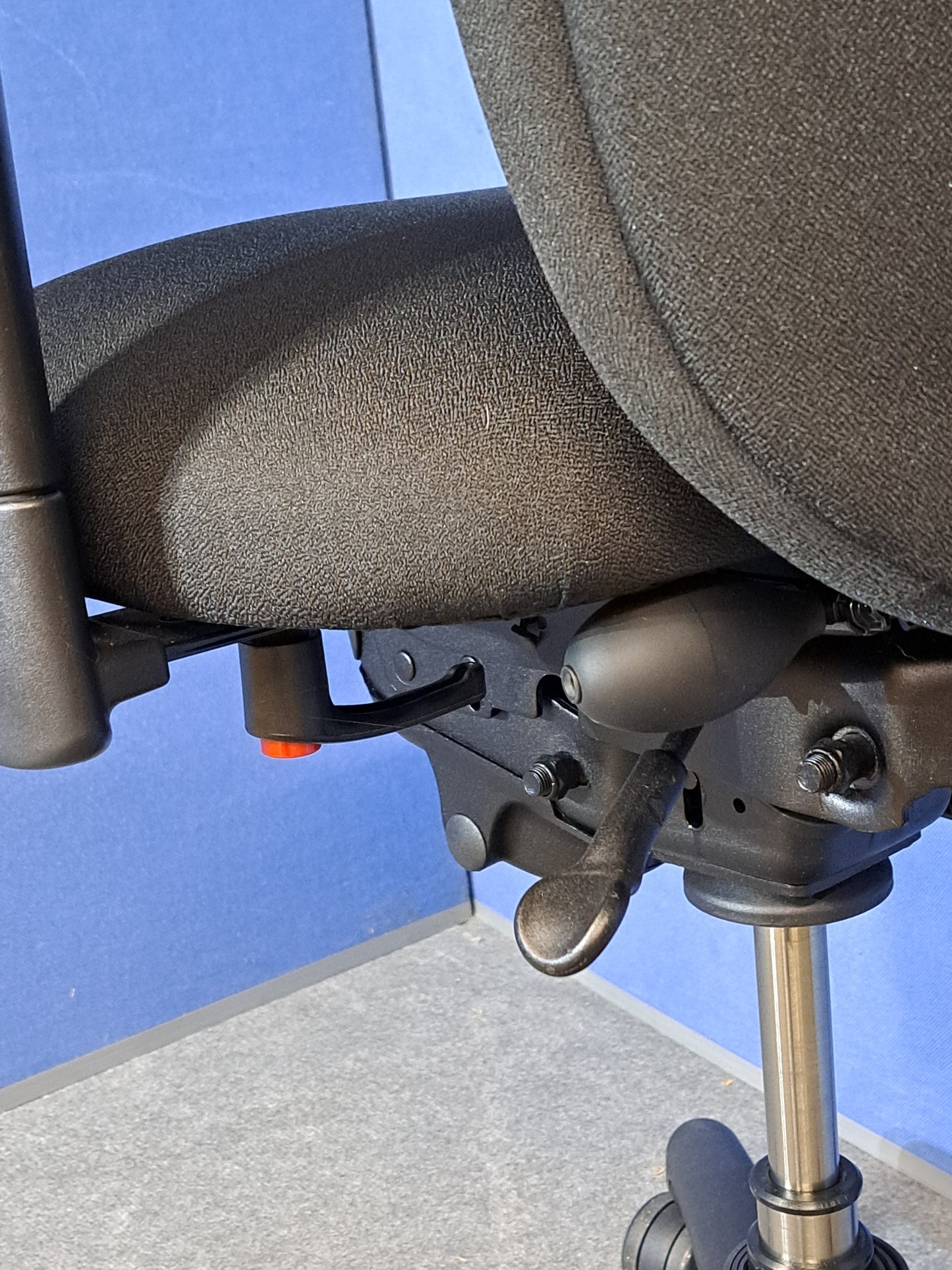 Adapt by Ergochair High Back Operators Armchair with Headrest Black (used)