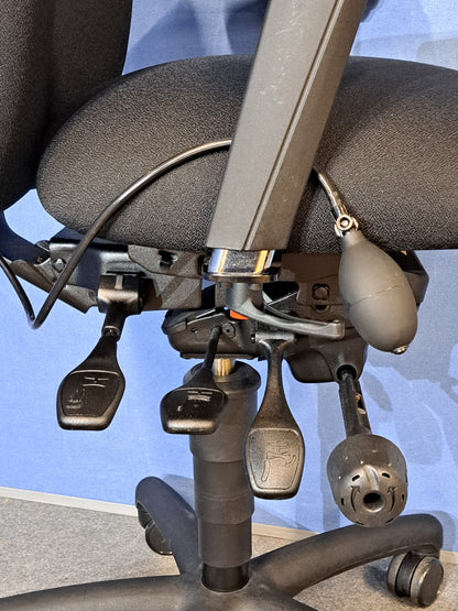 Adapt by Ergochair Low Back Operators Armchair Black (used)