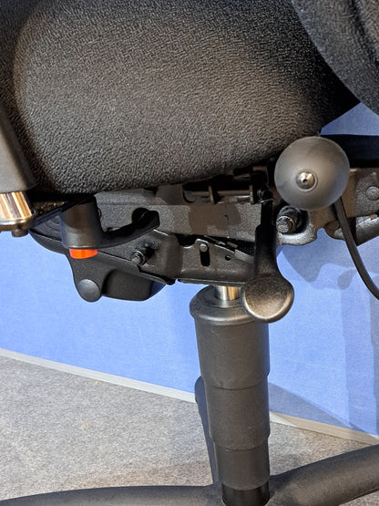 Adapt by Ergochair Low Back Operators Armchair Black (used)