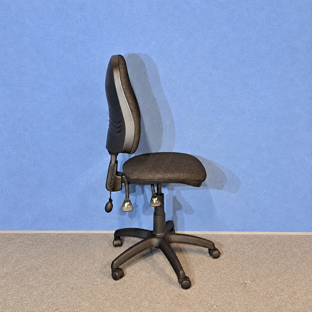 PC6783_2 on a square canvas