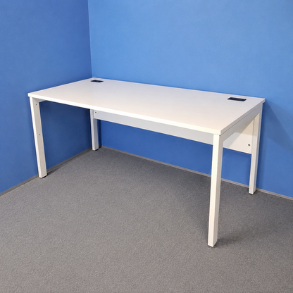 1600x800mm Straight desk with Bench Style Frame White (used)