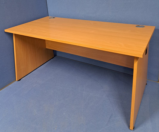 1600x800mm Straight Desk with Panel Legs Beech (used)