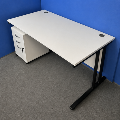 1600x800mm Straight Desk inc 3 Drawer Mobile Pedestal in White (used)