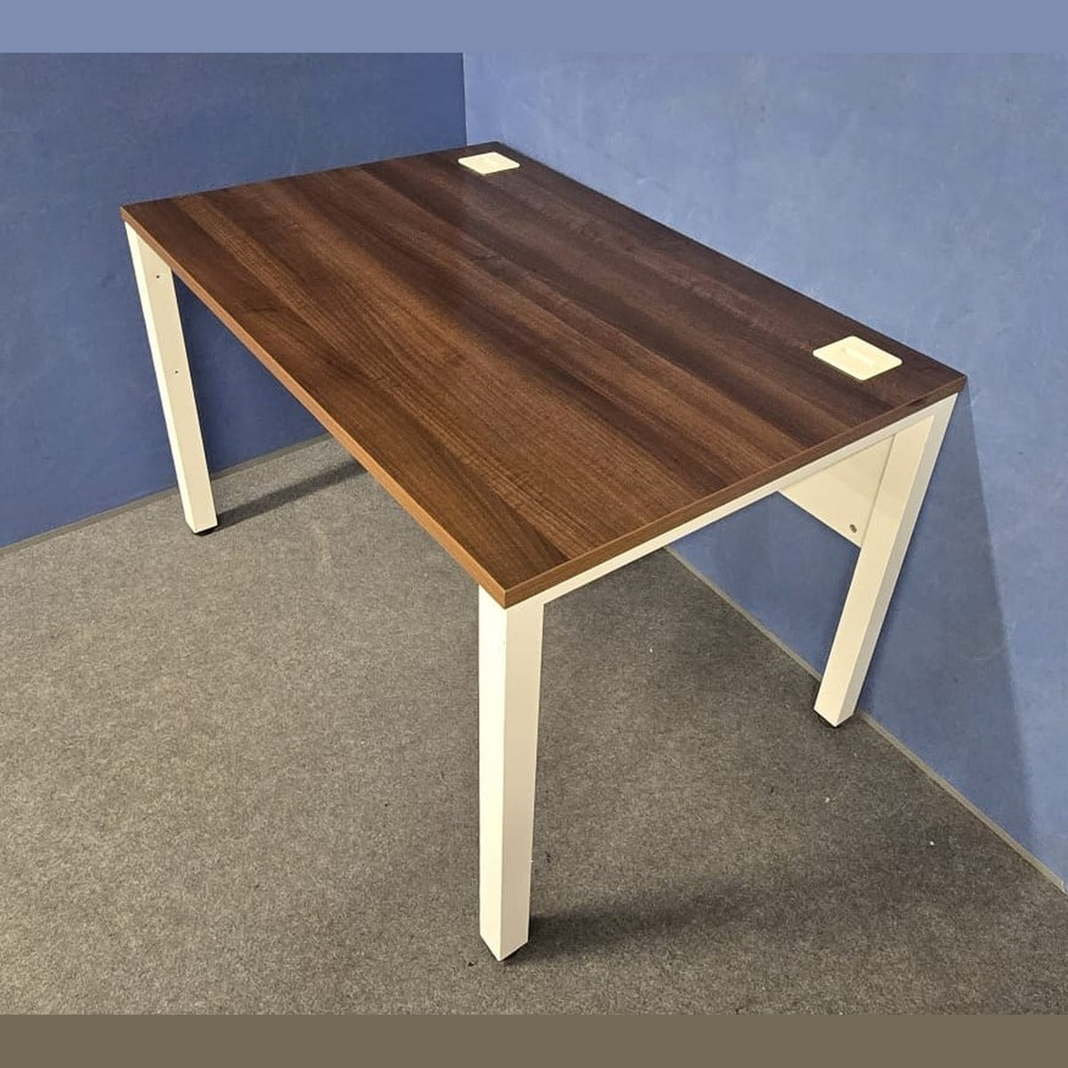 Used 1200x800mm Straight Desk – Walnut / White