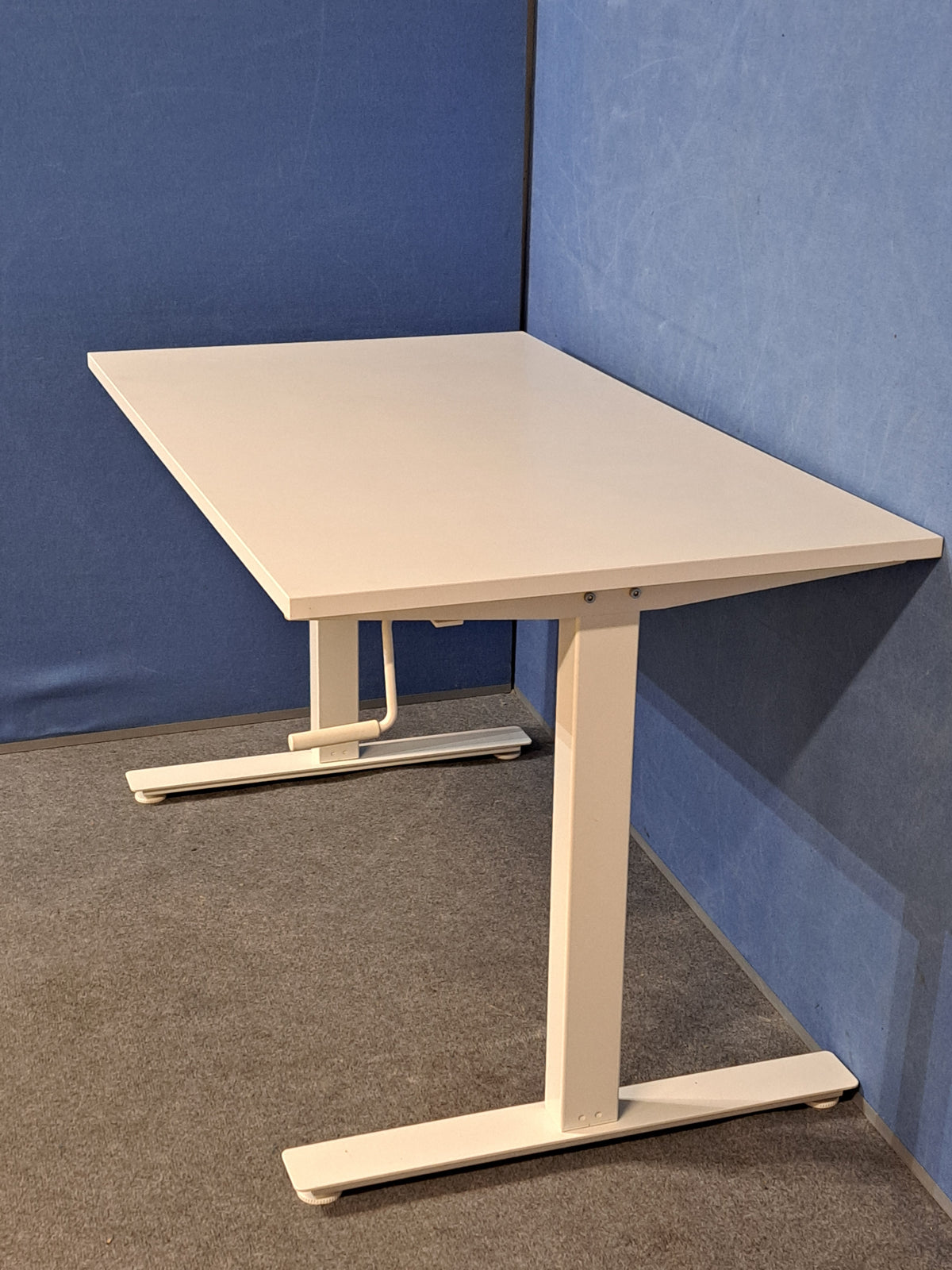 1200x800mm Ikea Trotten Height Adjustable Straight Desk White (used)